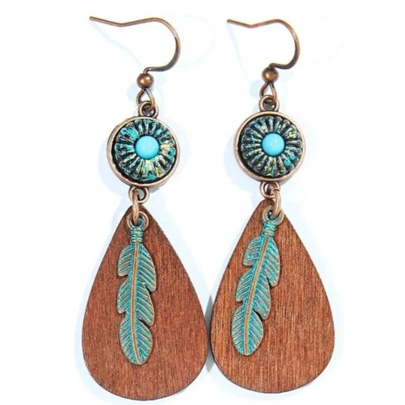 Western Earrings Pierced Faux Turquoise Copper Wood Chandelier Southwest Boho - Picture 1 of 2